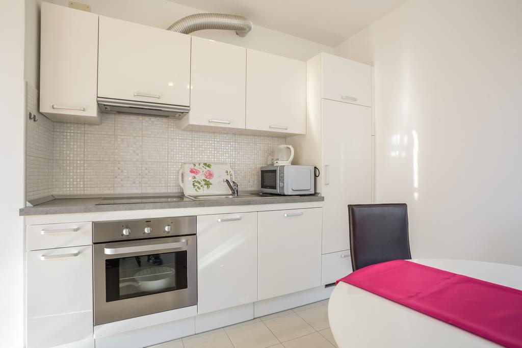 Apartment Falcon Stari Grad  Kamer foto