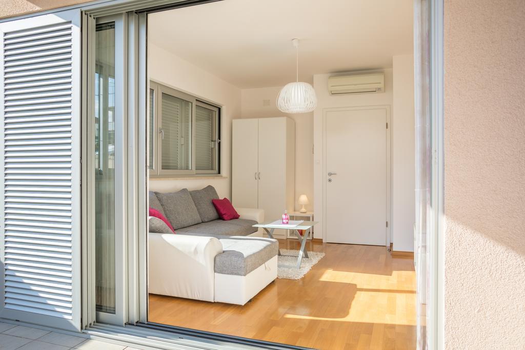 Apartment Falcon Stari Grad  Kamer foto