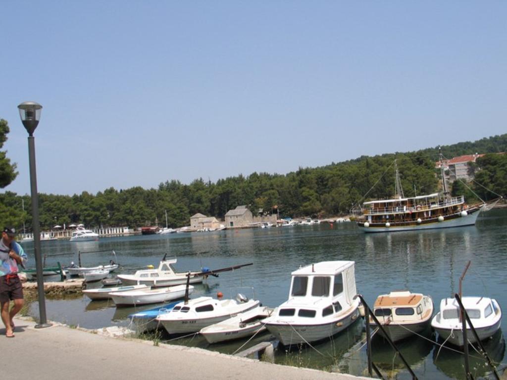 Apartment Falcon Stari Grad  Kamer foto
