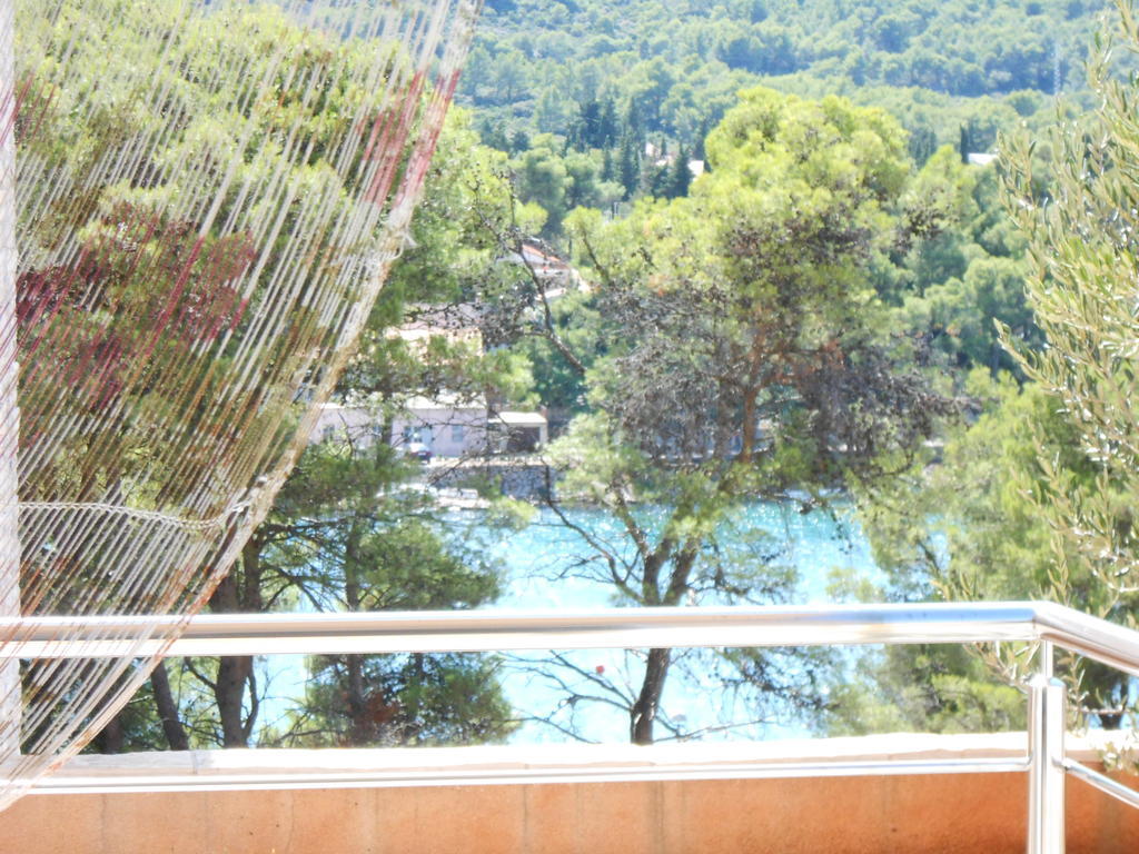 Apartment Falcon Stari Grad  Kamer foto